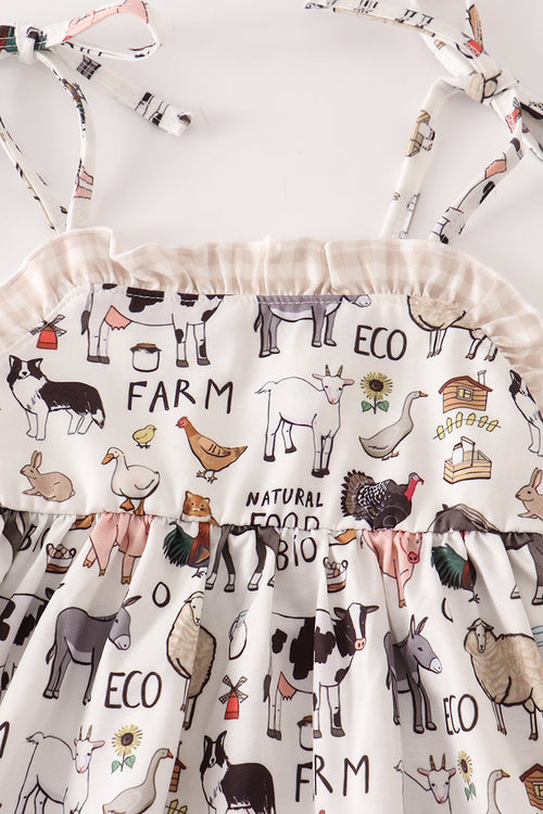 Beige Farm Set